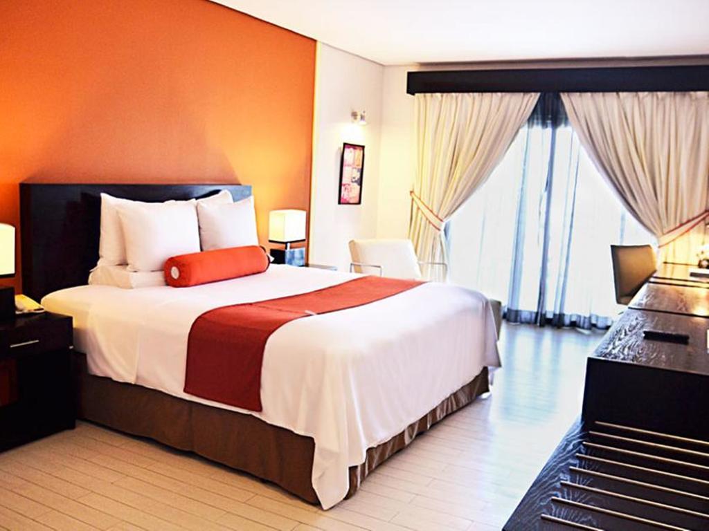 Thunderbird Resorts - Poro Point San Fernando City  Екстериор снимка